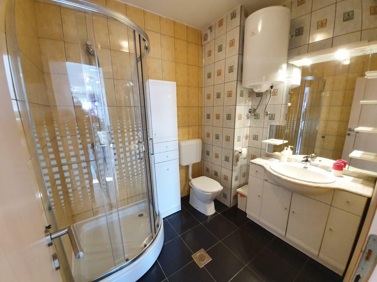 Apartments Lara Drvenik  Dış mekan fotoğraf