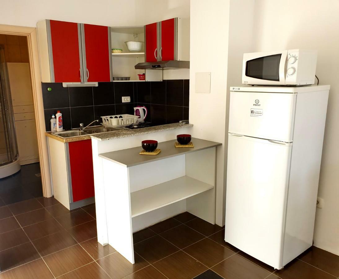Apartments Lara Drvenik  Dış mekan fotoğraf